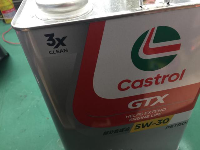 【Castrol】エンジンオイル 4L