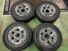 トヨタ純正(TOYOTA)  100系ハイエース純正オプションメッキスチール  + KENDA(ケンダ) ICETEC VANZ WR01