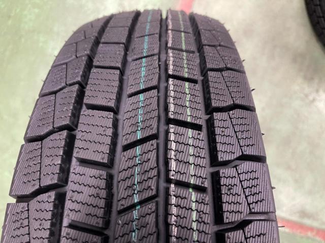 トヨタ純正(TOYOTA)  100系ハイエース純正オプションメッキスチール  + KENDA(ケンダ) ICETEC VANZ WR01