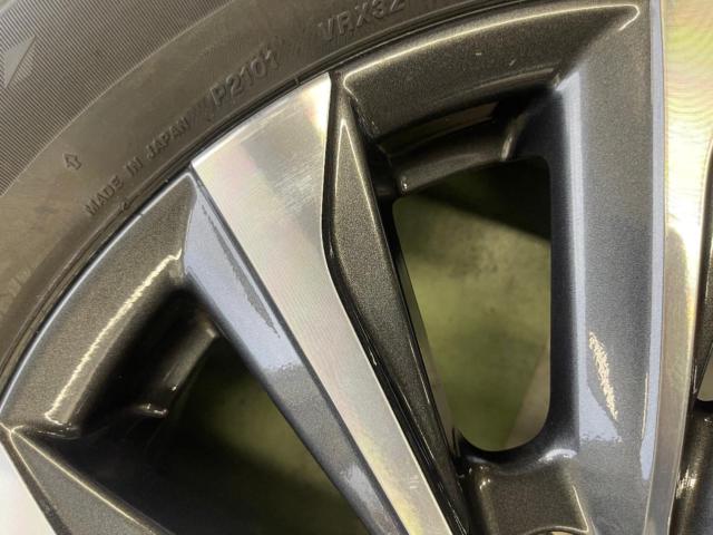 トヨタ純正(TOYOTA)  ノア純正ホイール  + BRIDGESTONE(ブリヂストン) BLIZZAK VRX3