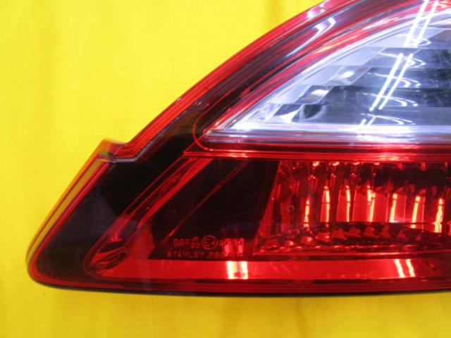MAZDA
Premacy / CW system
Genuine taillight (driver's side only)