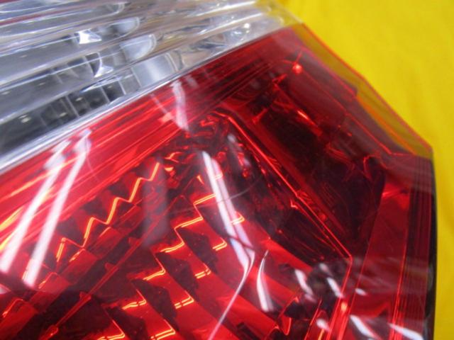 MAZDA
Premacy / CW system
Genuine taillight (driver's side only)