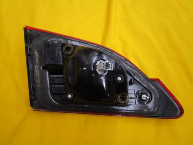 MAZDA
Premacy / CW system
Genuine taillight (driver's side only)
