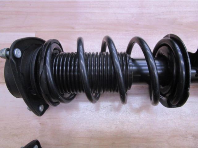 SUBARU BRZ/ZD8 純正フロントサスキット