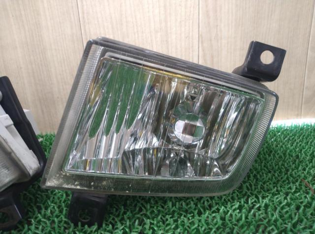 TOYOTA (Toyota)
100 Hiace
Genuine fog lamp
Harness shortage
Right and left