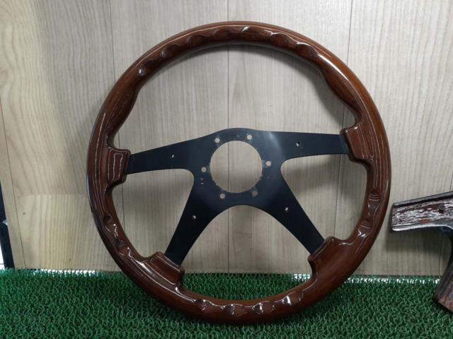 NARDI
4-spoke
Wood steering
360mm