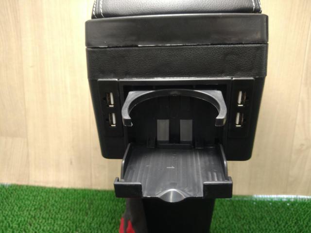 メーカ不明 フィアット500 センターコンソール(肘掛け)