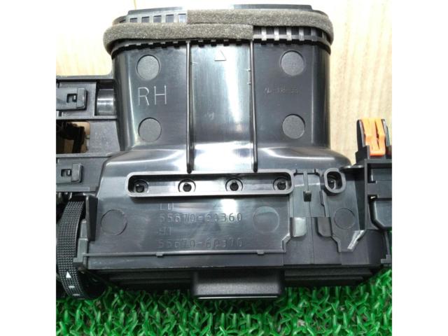 トヨタ 150系プラド後期純正エアコンルーバー