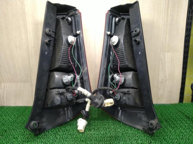 SUZUKI(スズキ) ワゴンR/MH23 前期 純正テールレンズ 左右セット