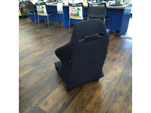 Z32 with all original options?!
RECARO
SR-2
Le Mans color