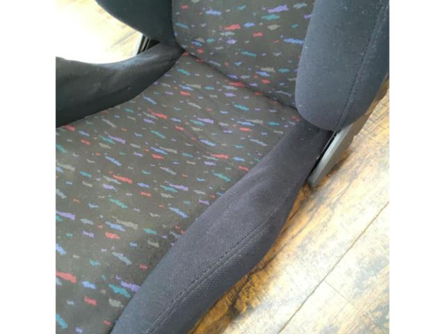 Z32 with all original options?!
RECARO
SR-2
Le Mans color