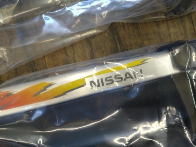  unused goods 
NAVAN
Nissan genuine OP
Ski roof rack