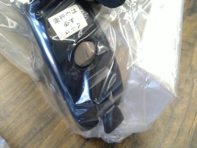  unused goods 
NAVAN
Nissan genuine OP
Ski roof rack