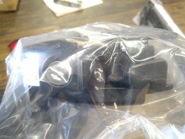  unused goods 
NAVAN
Nissan genuine OP
Ski roof rack