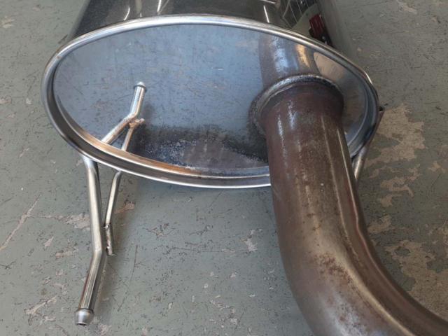  86
ZN6
FUJITSUBO (barnacles)
AUTHORIZE
S
2 stock muffler