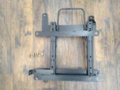 RECARO new standard
Kawai Works
NV350
Caravan
Bottom stop seat rail
Driver side