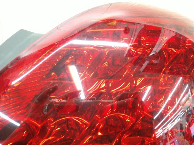 TOYOTA (Toyota)
18 series Crown Majesta
Genuine tail lens
Driver's side only