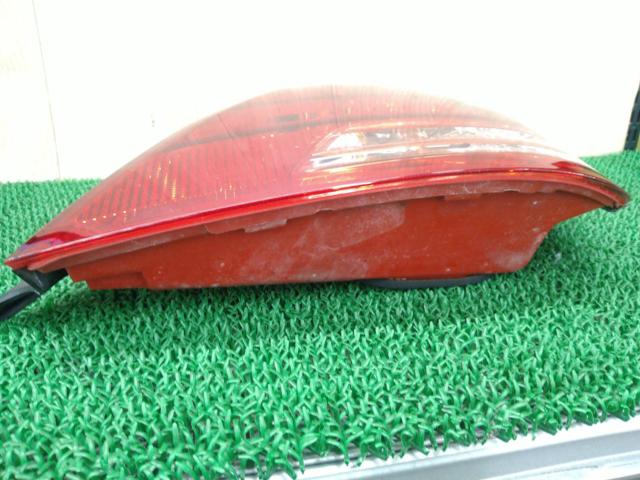 TOYOTA (Toyota)
18 series Crown Majesta
Genuine tail lens
Driver's side only