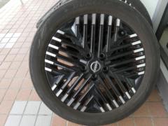 洗いバラシ後撮影【日産純正】 リーフ/ZE1 後期 純正ホイール