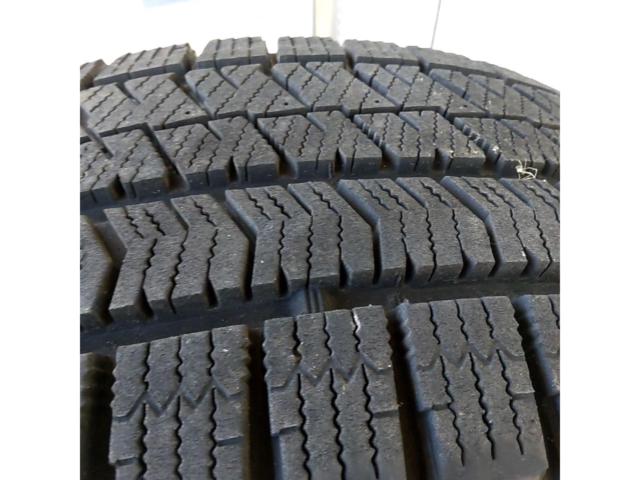 BRIDGESTONE VRX2
195 / 65R15