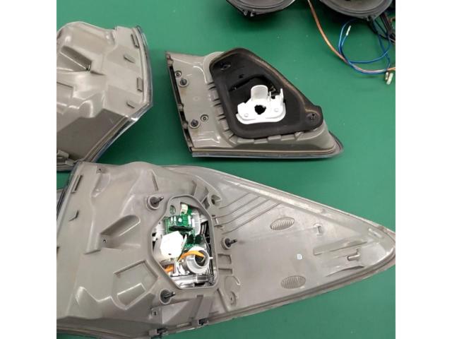 【トヨタ純正】クラウンGWS204 テールレンズ