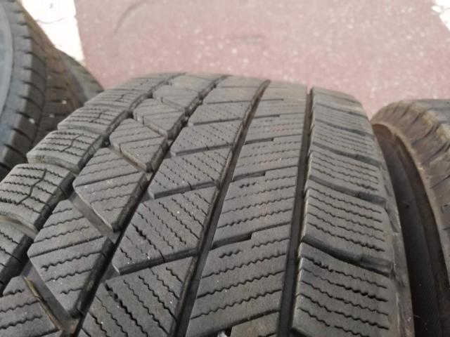 Yellow
HatSPORT
ABELIA
+BRIDGESTONEBLIZZAK
VRX3
175 / 65R15