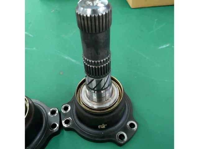 For overhaul!!
Nissan genuine 6-hole differential side flange, 30 threads.
S13 / S14 / S15
R32 / R33 etc