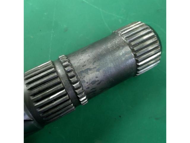 For overhaul!!
Nissan genuine 6-hole differential side flange, 30 threads.
S13 / S14 / S15
R32 / R33 etc