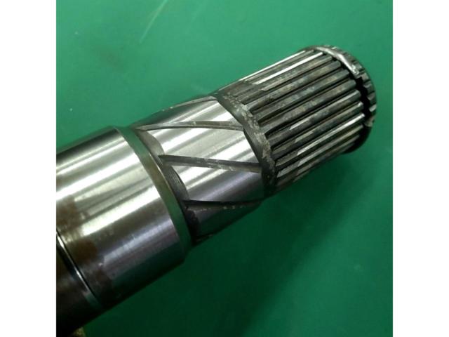 For overhaul!!
Nissan genuine 6-hole differential side flange, 30 threads.
S13 / S14 / S15
R32 / R33 etc