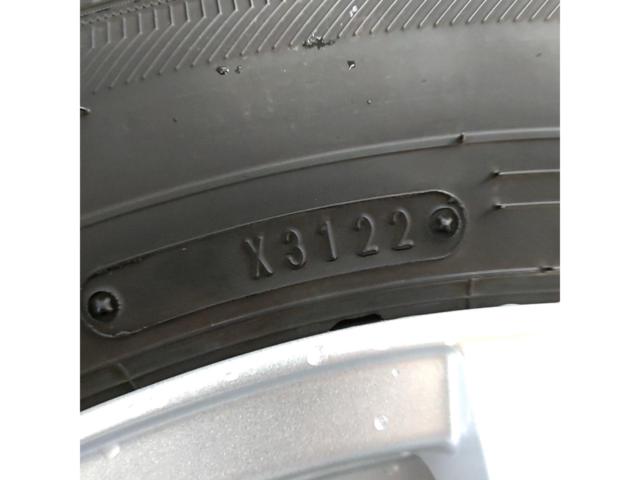 weds(ウェッズ)  ravrion 10本スポーク  + GOODYEAR(グッドイヤー) ICE NAVI7 215/60R17