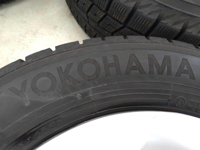 トヨタ純正(TOYOTA)  トヨタ純正 ZVW30系プリウス純正ホイール  + YOKOHAMA(ヨコハマ) ice GUARD iG70