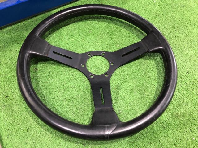 NARDI 36P
Classic leather (black spokes)