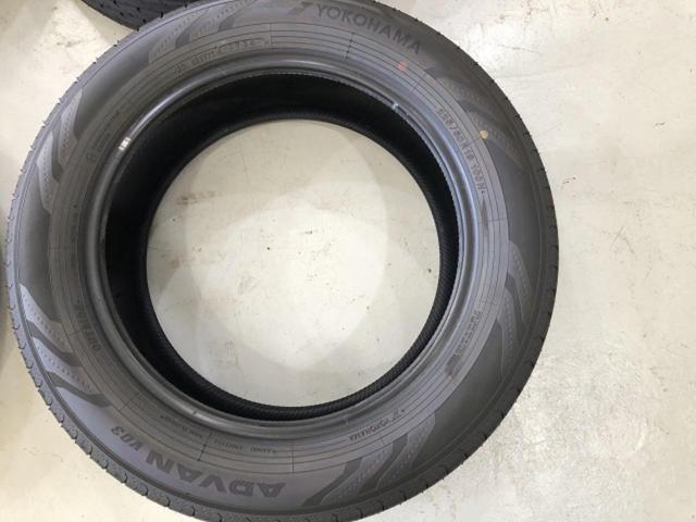 YOKOHAMAADVAN
V03
225 / 60R18
Four