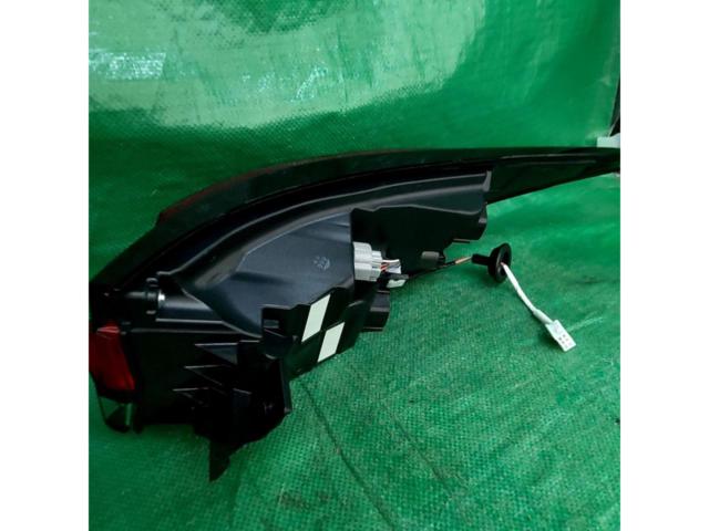【レクサス純正(LEXUS)】テールレンズ 外側 ※左側(LH) RX500h/TALA10･TALA15･AALH16･TALH17