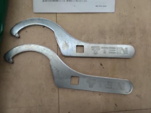 【TEIN】STREET BASIS ZVW50