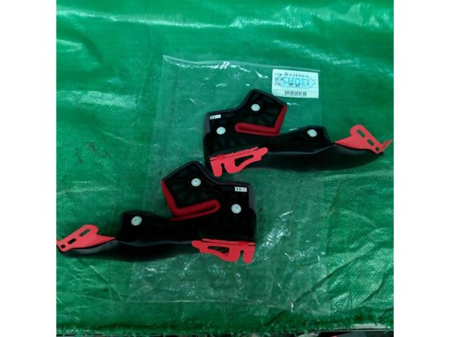 SHOEI Support
Z-8
Cheek pad
Size 35