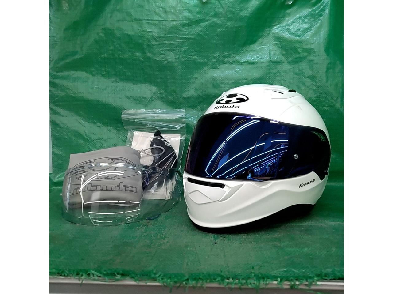 OGK KABUTO
KAMUI-Ⅲ
Pearl White
L size
With mirror shield