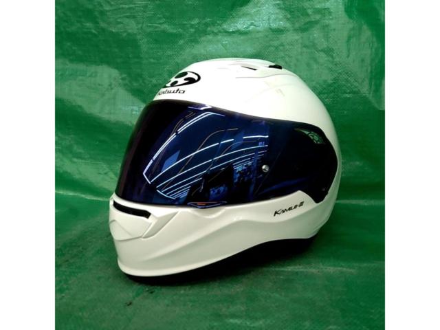 OGK KABUTO
KAMUI-Ⅲ
Pearl White
L size
With mirror shield