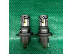 【フィリップス】LEDバルブ H4/H19 3500K 24G24 20W