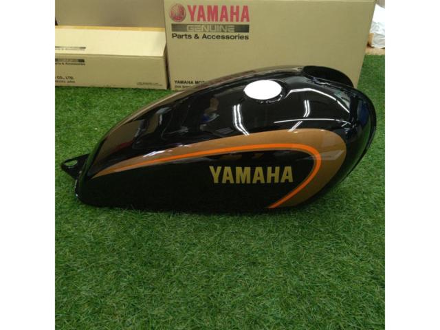 【廃版★激レア!!】YAMAHA(ヤマハ)/Y’S GEAR(ワイズギア) SR400/RH03J(’10～)用 初代モデル(初期型1978年)復刻カラー外装セット 未使用
