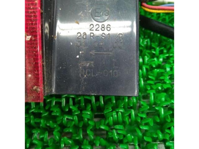 【ワケアリ・現状販売】【左側のみ】三菱純正 H82W/ekワゴン後期型 純正テールレンズ