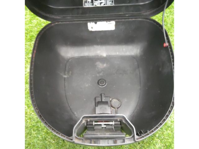 GIVI リアボックス + ベースキャリア