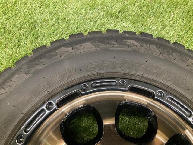 HOT
STUFF (Hot Stuff)
MAD
CROSS
GRACE (Mad Cross Grace)
+
TOYO
OPEN
COUNTRY
RT
145 / 80R12
Manufactured in 2022
4 pieces set