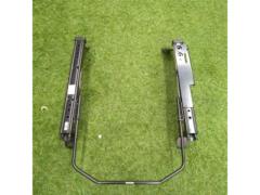 RECARO(レカロ) 底止めシートレール インプレッサ/GJ･GP系, XV/GP系, レヴォーグ/VM系, WRX/VA系 RH･右席･運転席用