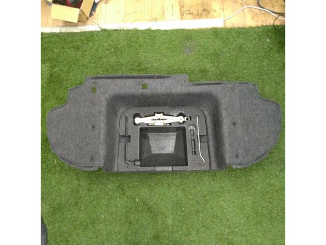 HONDA (Honda)
S2000 / AP1 Early period
Trunk lining and interior trim set
5 split
* Missing items unknown