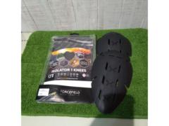 Forcefield ISOLATOR
1
KNEES Isolator 1
Protector for knee