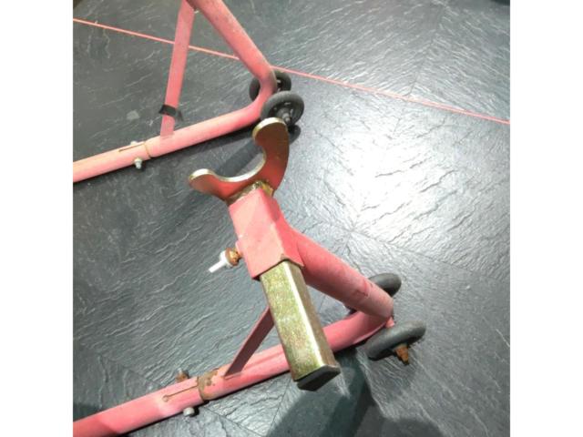 メーカー不明 リア メンテナンススタンド