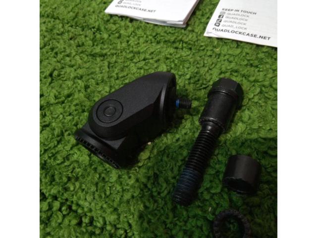 QUADLOCK ハンドルバークランプマウントPRO