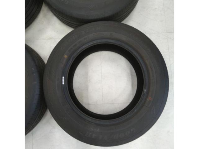 Tires only: GOODYEAR EFFICIENT
GRIP
PERFORMANCE
215 / 60R16