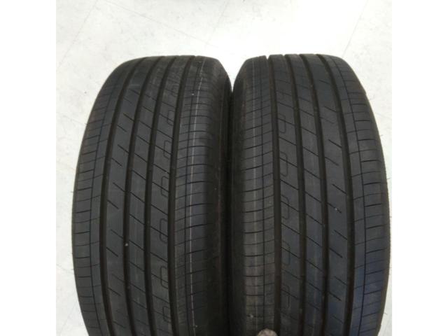 Tires only: GOODYEAR EFFICIENT
GRIP
PERFORMANCE
215 / 60R16